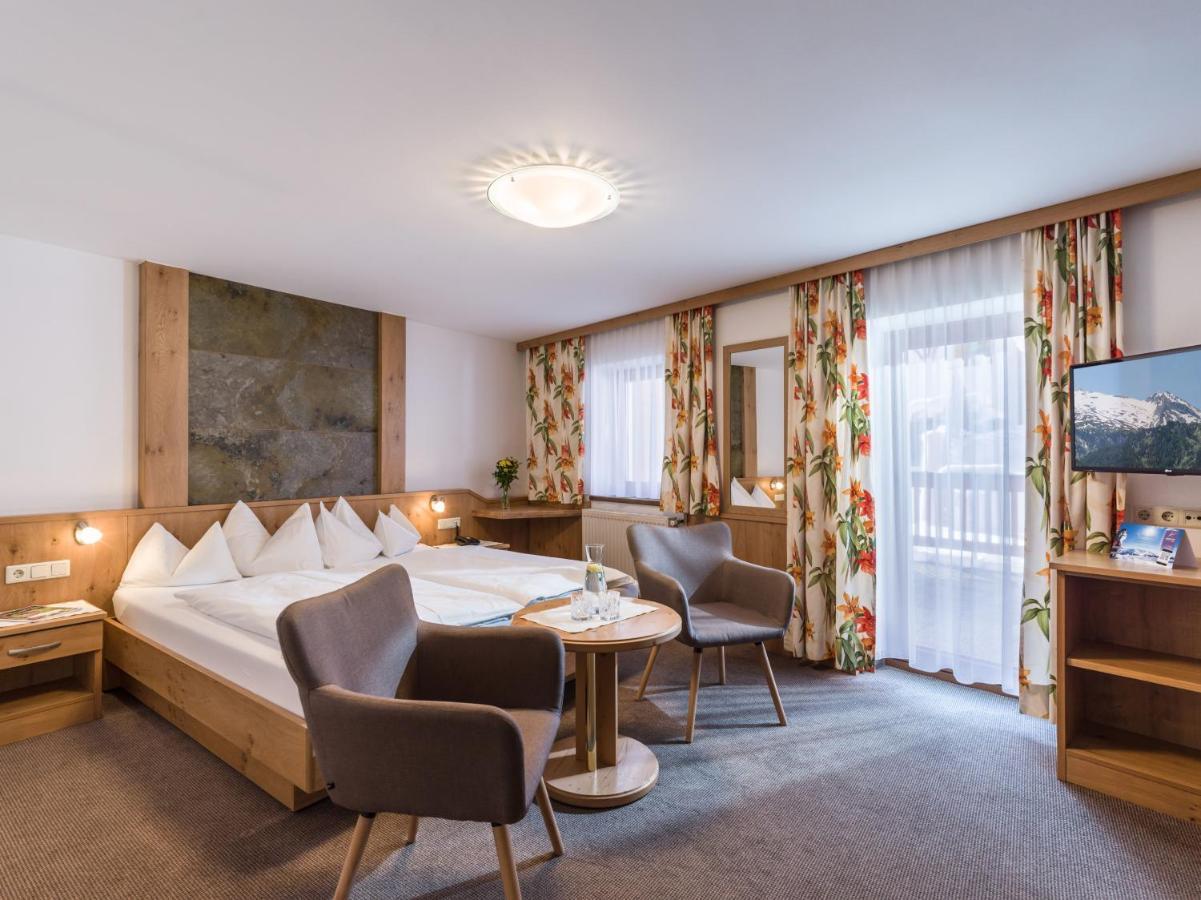 Hotel Koessler Tux Buitenkant foto